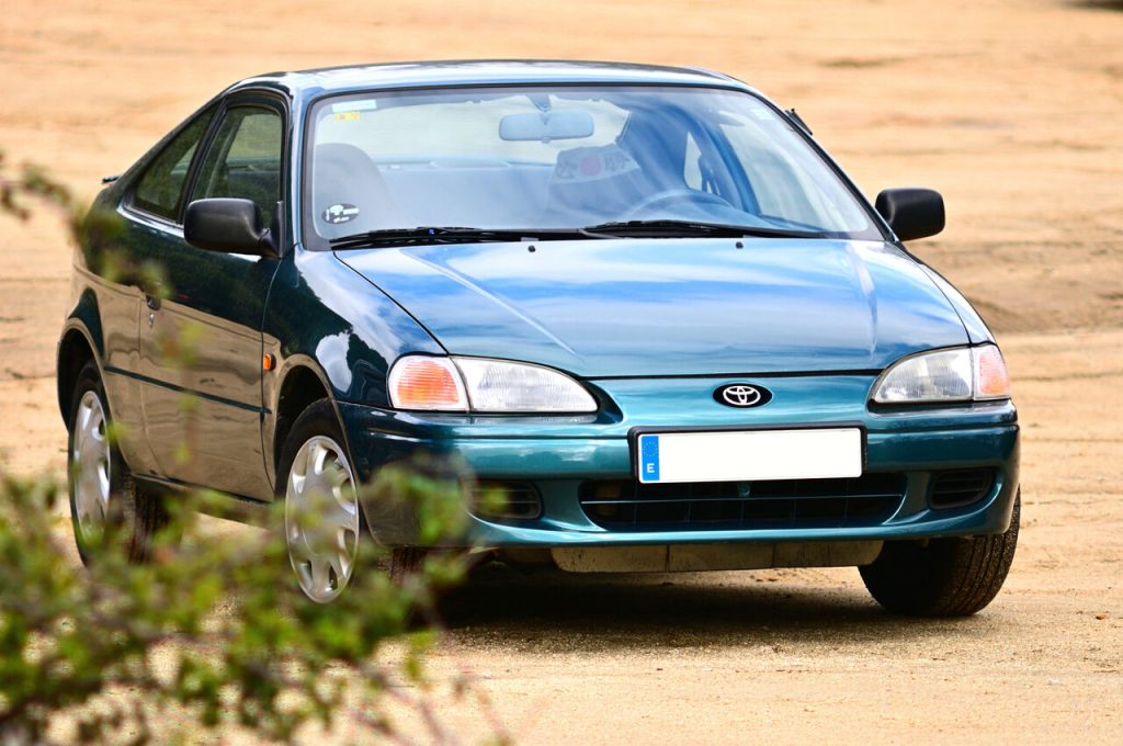 Guía para cambiar las llantas al Toyota Paseo
